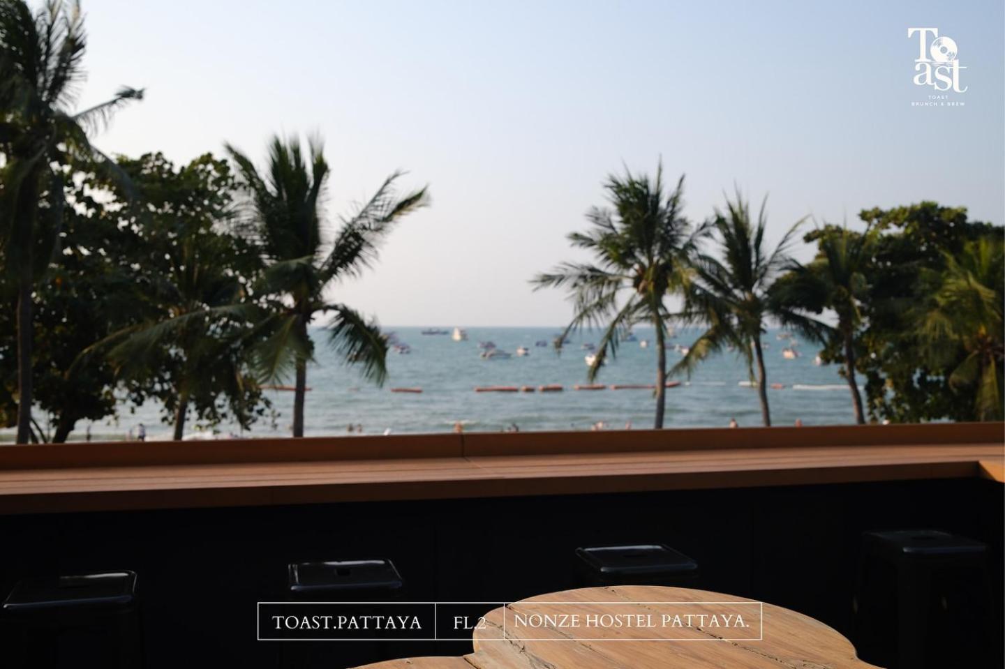 Nonze Hostel Pattaya Bagian luar foto