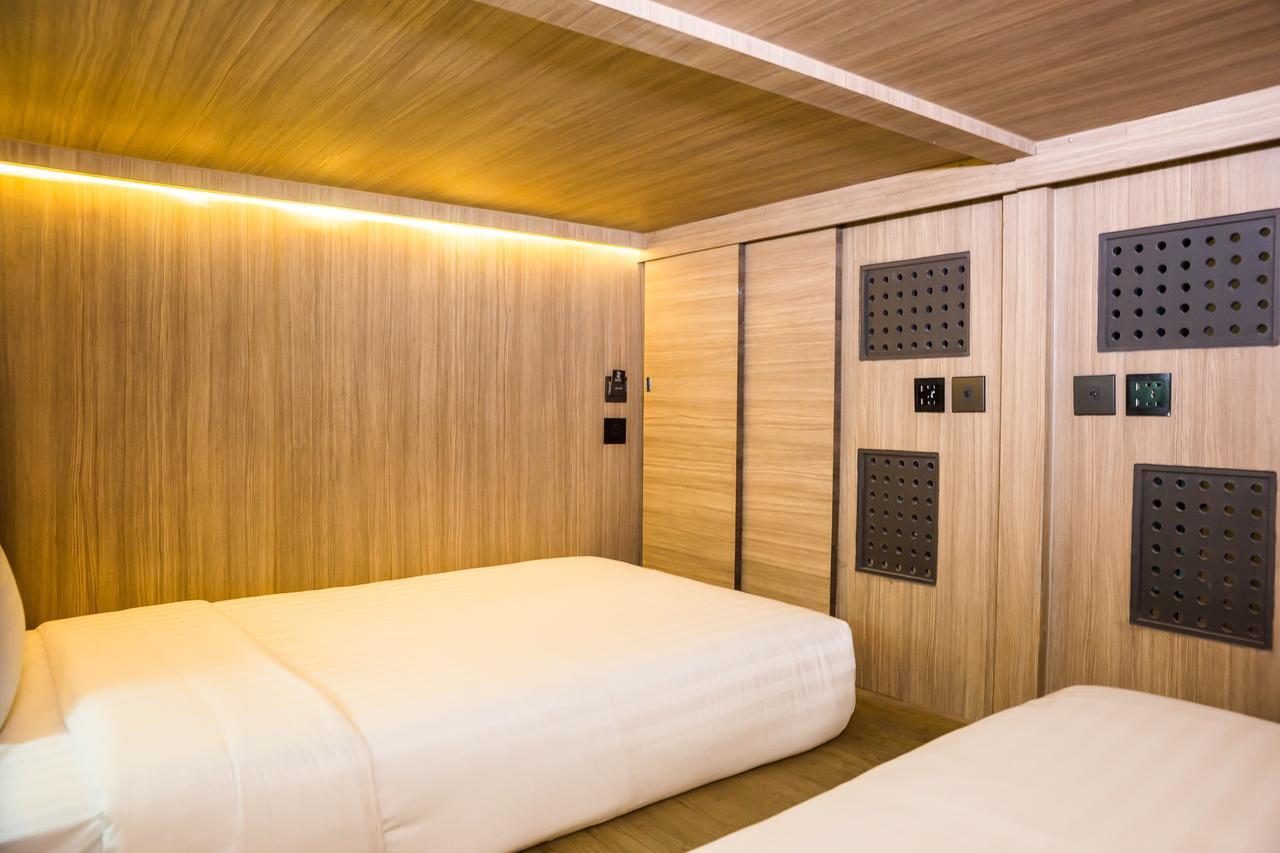 Nonze Hostel Pattaya Bagian luar foto